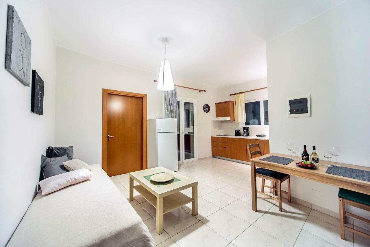 Omega Comfy Apartments Almirída Kültér fotó
